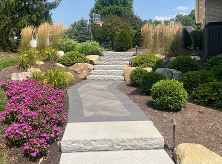 Young Familys Dream Yard (7)