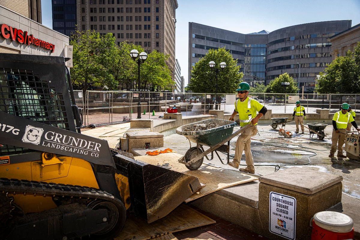 Great Idea: Three Tools That Help Grunder Landscaping Sell